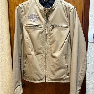 Size XL EUC Harley Davidson leather fashion jacket.